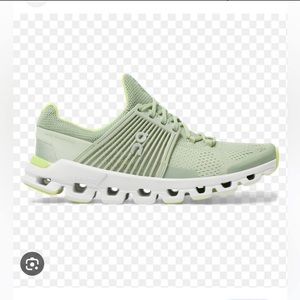 On Running Shoes | On Cloudswift Running Women’s Size 9